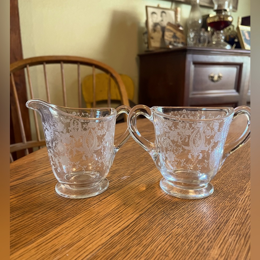 1940’s Viking New Martinsville “Prelude” cream and sugar.